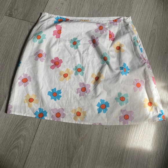 Y2K floral skirt - Picture 2 of 6